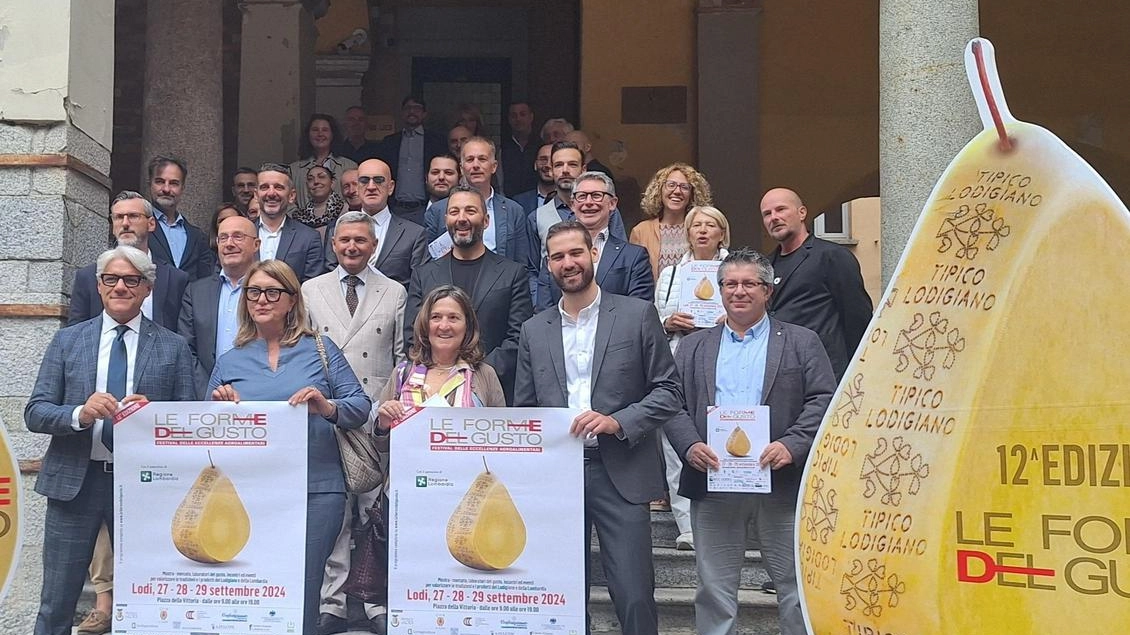Svelato il programma della tre giorni che scatterà alla fine del mese in piazza della Vittoria. Il sindaco: rassegna che cresce costantemente. Tra gli ospiti il cuoco del presidente Mattarella. Svelato il programma della tre giorni che scatterà alla fine del mese in piazza della Vittoria. Il sindaco: rassegna che cresce costantemente. Tra gli ospiti il cuoco del presidente Mattarella.