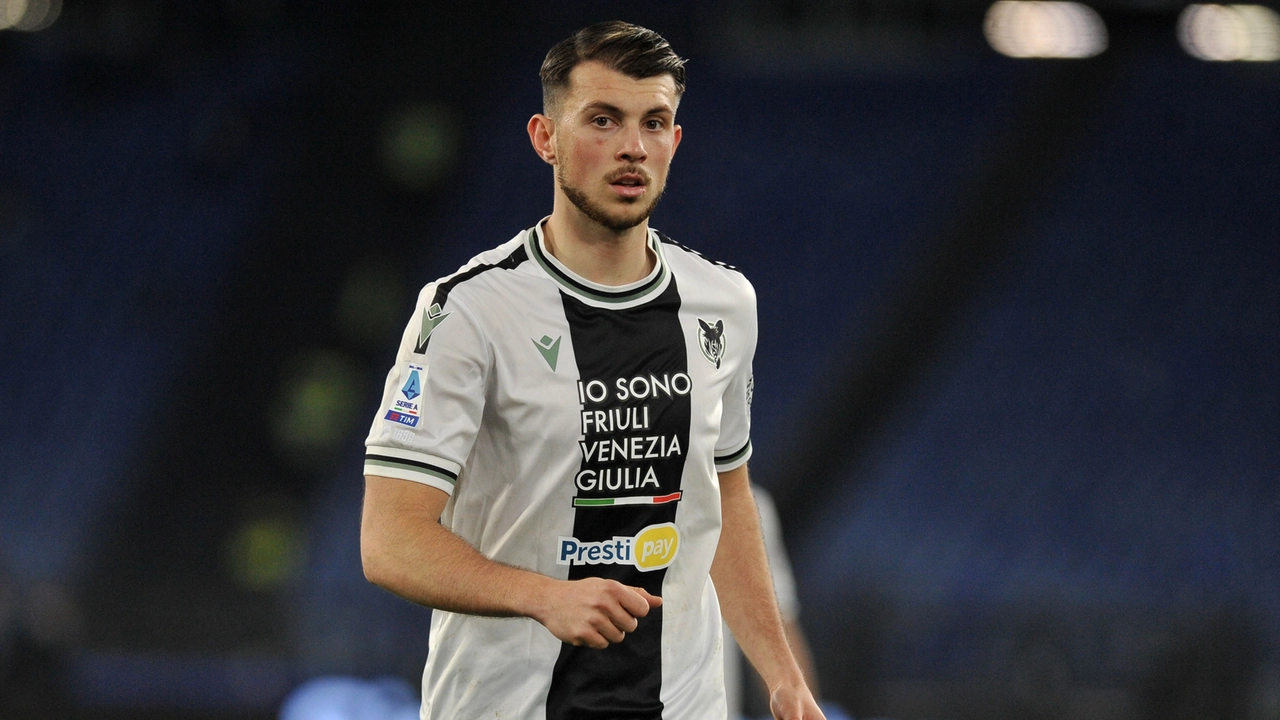 Lazar Samardzic, nel mirino dell'Atalanta, con la maglia dell'Udinese Lazar Samardzic, nel mirino dell'Atalanta, con la maglia dell'Udinese
