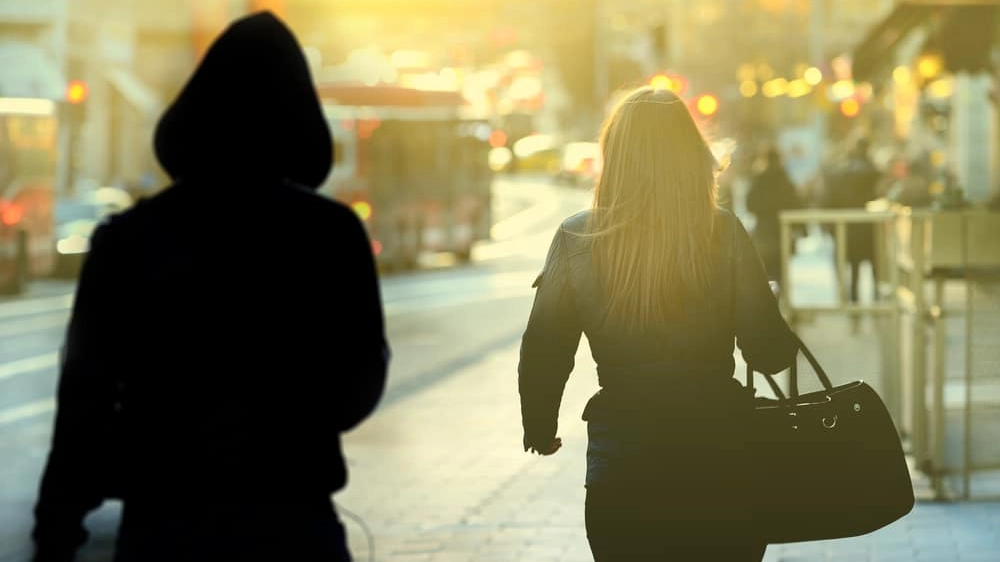 La misura del braccialetto elettronico era stata imposta all'uomo lo scorso aprile