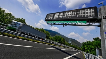 Nuovi tutor sull’autostrada A9 attivi da domani 7 marzo: come evitare multe sulla Milano-Como