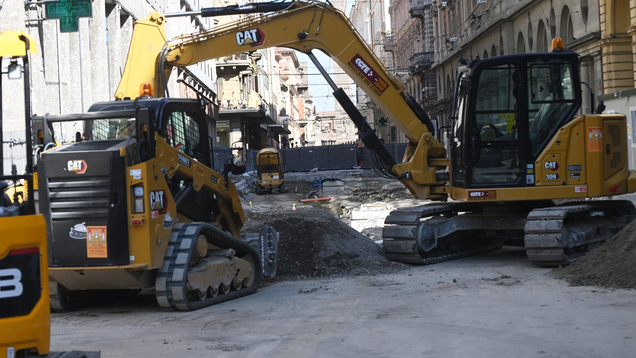 In città ci sono tanti cantieri, e spesso dietro i cantieri si nascondono tante infiltrazioni mafiose, dobbiamo stare particolarmente attenti”, ha detto De Chiara In città ci sono tanti cantieri, e spesso dietro i cantieri si nascondono tante infiltrazioni mafiose, dobbiamo stare particolarmente attenti”, ha detto De Chiara