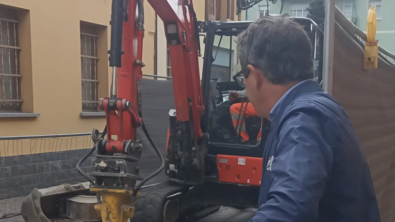 Entro la prima decade di novembre pronta in centro storico (via Manzoni) una superficie stradale a mattonelle Entro la prima decade di novembre pronta in centro storico (via Manzoni) una superficie stradale a mattonelle