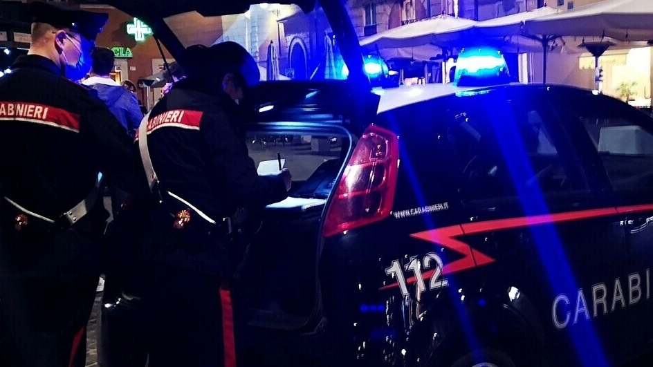Sull'assalto stanno indagando i carabinieri (Archivio) Sull'assalto stanno indagando i carabinieri (Archivio)