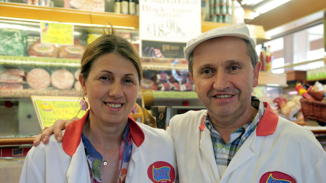 Commercio locale, il Comune conferma i ristori per i mancati incassi nel 2025. Dopo 35 anni chiude il Centro Carne, festeggia i 40 anni di attività la Frulleria. . Commercio locale, il Comune conferma i ristori per i mancati incassi nel 2025. Dopo 35 anni chiude il Centro Carne, festeggia i 40 anni di attività la Frulleria. .