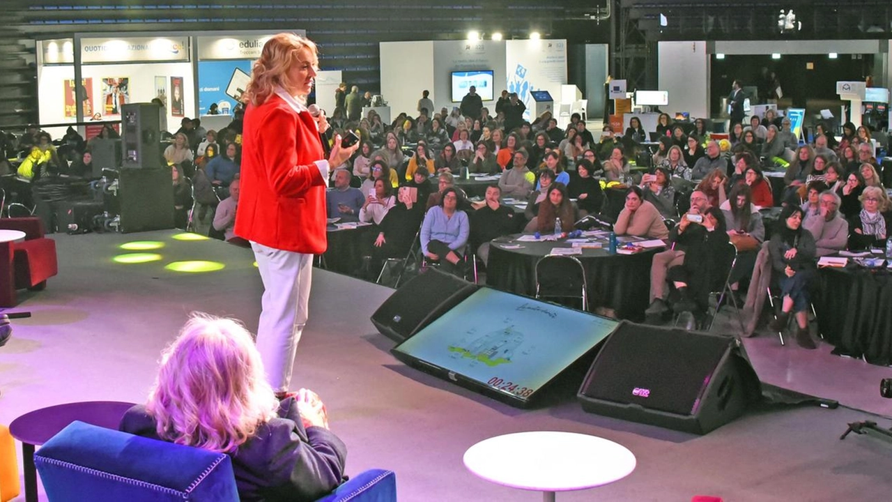 Bergamo, le riflessioni di docenti, dirigenti, pedagogisti, psicologi, filosofi, esperti di tecnologie e studenti . Terminano con un messaggio di speranza gli Stati generali della Scuola digitale: innovazione e umanità. . Bergamo, le riflessioni di docenti, dirigenti, pedagogisti, psicologi, filosofi, esperti di tecnologie e studenti . Terminano con un messaggio di speranza gli Stati generali della Scuola digitale: innovazione e umanità. .