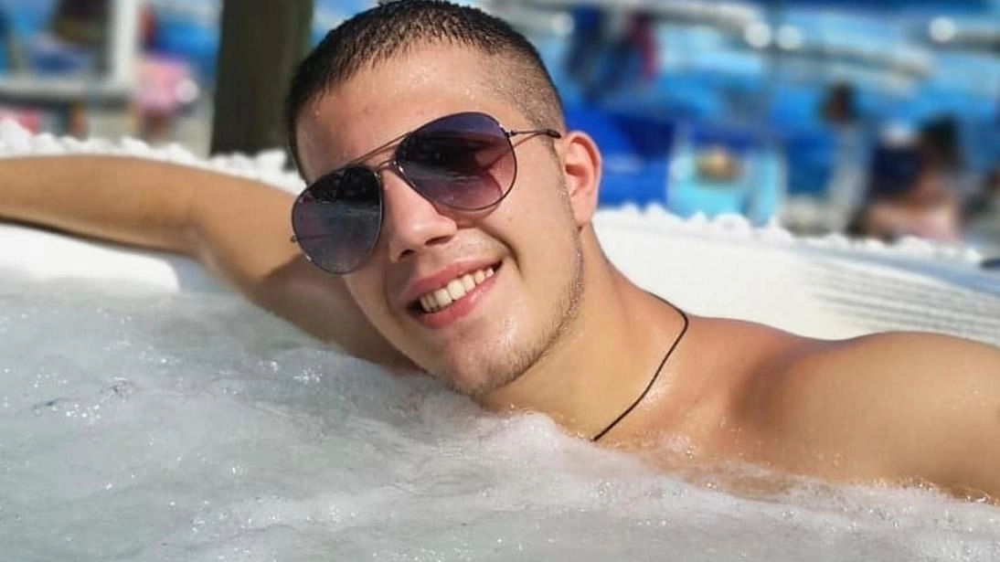 Omar Bassi, 23 anni, viveva a Bollate, in provincia di Milano, con i genitori Omar Bassi, 23 anni, viveva a Bollate, in provincia di Milano, con i genitori