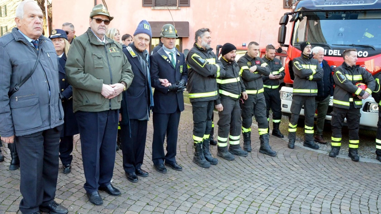 Lecco, il bilancio dei Vigili del fuoco: segnali del cambiamento. Nel giorno del patrono l’appello per la caserma: "È indispensabile". Lecco, il bilancio dei Vigili del fuoco: segnali del cambiamento. Nel giorno del patrono l’appello per la caserma: "È indispensabile".