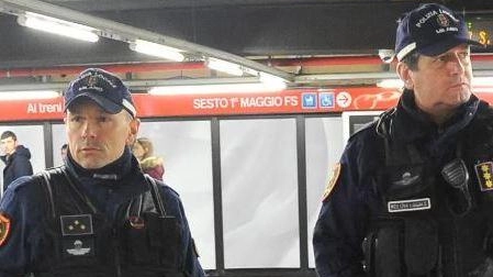 Sono intervenuti gli addetti alla sicurezza di Atm sulla linea rossa del metrò Si cerca la proprietaria della borsa Sono intervenuti gli addetti alla sicurezza di Atm sulla linea rossa del metrò Si cerca la proprietaria della borsa