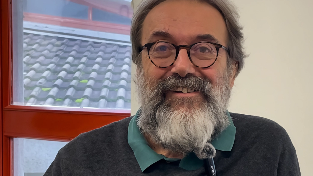 Il dirigente: nel corso per saldatori ad esempio insegniamo termini specifici Il dirigente: nel corso per saldatori ad esempio insegniamo termini specifici