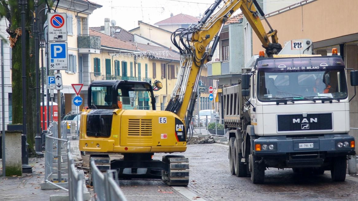 Garbagnate Milanese: apre il cantiere, i lavori dureranno circa quattro mesi Garbagnate Milanese: apre il cantiere, i lavori dureranno circa quattro mesi
