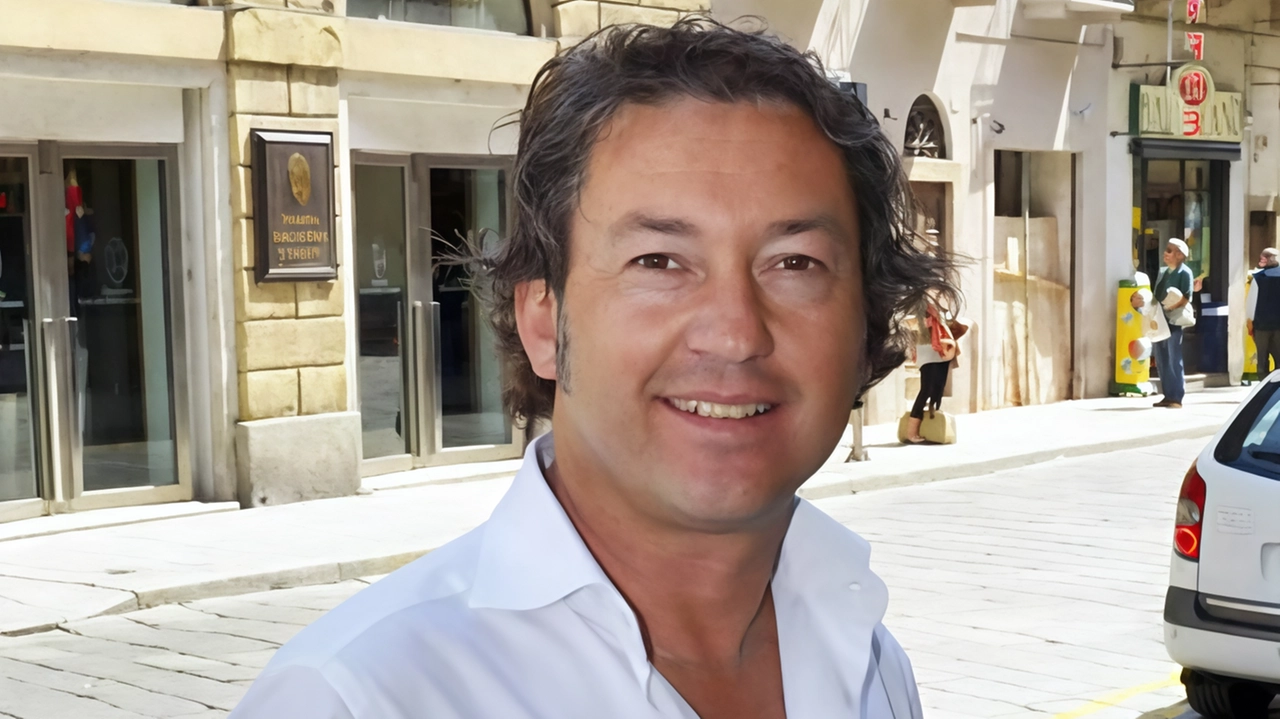 Luigi Cella 56 anni è stato primo cittadino di Lardirago dal 2009 al 2019 Luigi Cella 56 anni è stato primo cittadino di Lardirago dal 2009 al 2019