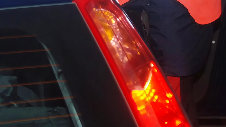 Carabinieri impegnati anche a Vigevano dove da un bar sono stati rubati alcolici e un’affettatrice