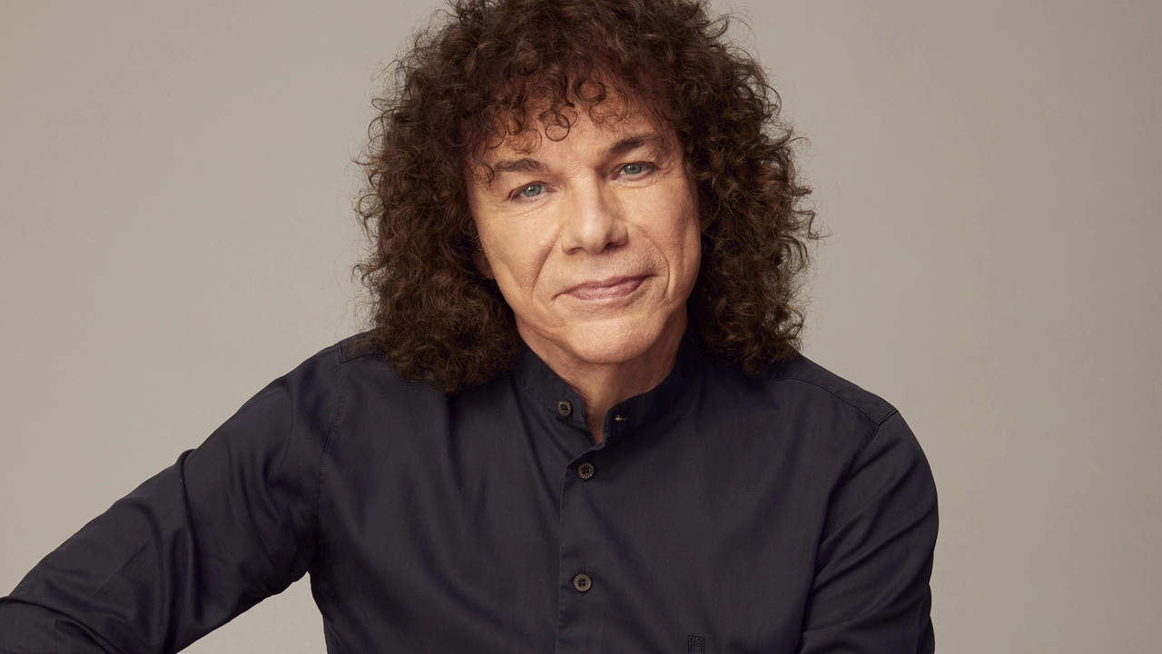 Riccardo Vincent Cocciante, 78 anni, festeggerà i 50 anni dell’album Anima con uno show all’Arena di Verona il 29 settembre Riccardo Vincent Cocciante, 78 anni, festeggerà i 50 anni dell’album Anima con uno show all’Arena di Verona il 29 settembre