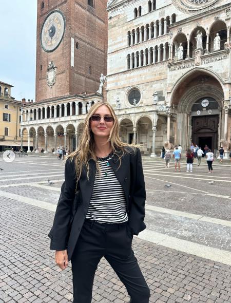 Chiara Ferragni, giornata a Cremona: i luoghi del cuore e la visita a Nuccia, la tata della sua infanzia Chiara Ferragni, giornata a Cremona: i luoghi del cuore e la visita a Nuccia, la tata della sua infanzia