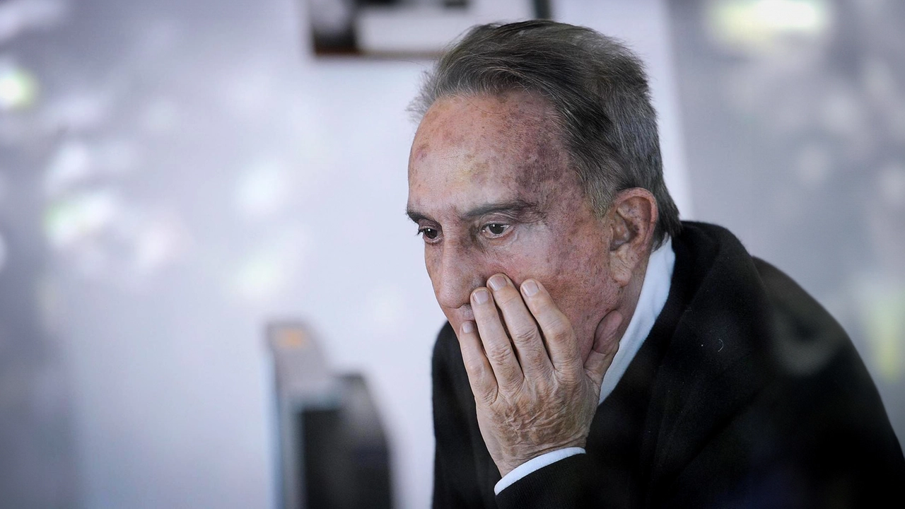 Emilio Fede ha 94 anni Emilio Fede ha 94 anni