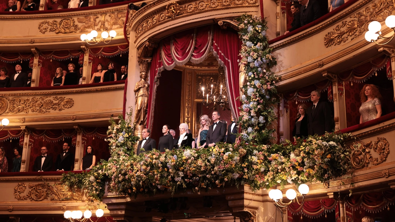 Palco reale all'inaugurazione della stagione lirica del Teatro alla Scala, con La forza del destino diretta da Riccardo Chailly per la regia di Leo Muscato Palco reale all'inaugurazione della stagione lirica del Teatro alla Scala, con La forza del destino diretta da Riccardo Chailly per la regia di Leo Muscato