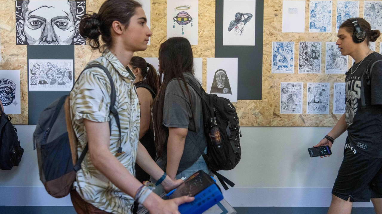 Le lezioni al Boccioni dal lunedì al venerdì finiranno alle 14.20 e ci saranno recuperi Le lezioni al Boccioni dal lunedì al venerdì finiranno alle 14.20 e ci saranno recuperi