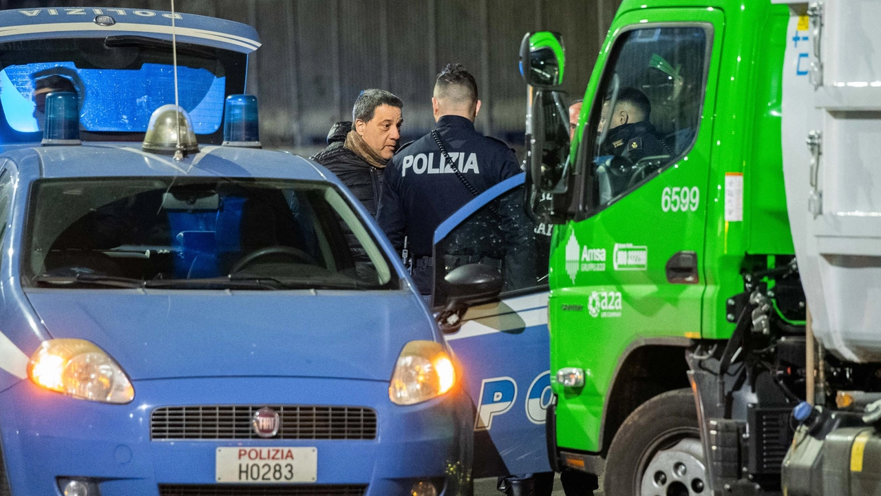 Agenti e vigili del fuoco nell’impianto di via Zama Agenti e vigili del fuoco nell’impianto di via Zama