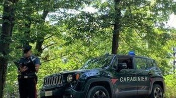 Vizzola Ticino, settanta persone erano già presenti nell’area protetta all’arrivo dei militati. Nei guai anche due giovani, sequestrata tutta l’apparecchiatura per diffondere la musica.