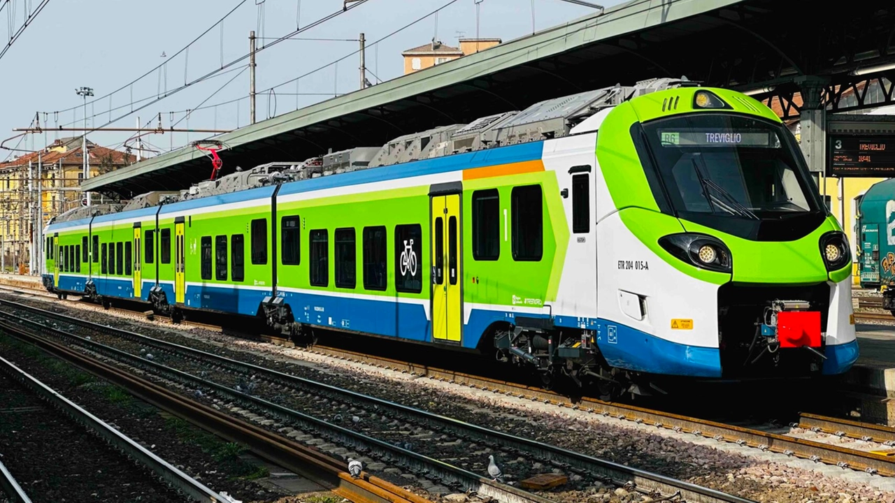 Uno dei nuovi treni Donizetti immessi sulle linee lombarde Uno dei nuovi treni Donizetti immessi sulle linee lombarde