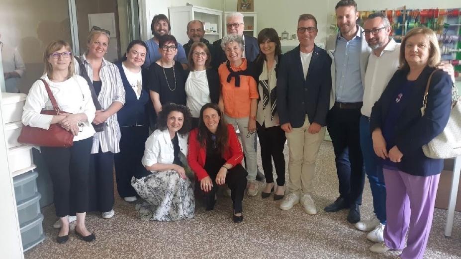 Autismo, il ministro Locatelli elogia il progetto: “Qui persone, non malati” Autismo, il ministro Locatelli elogia il progetto: “Qui persone, non malati”