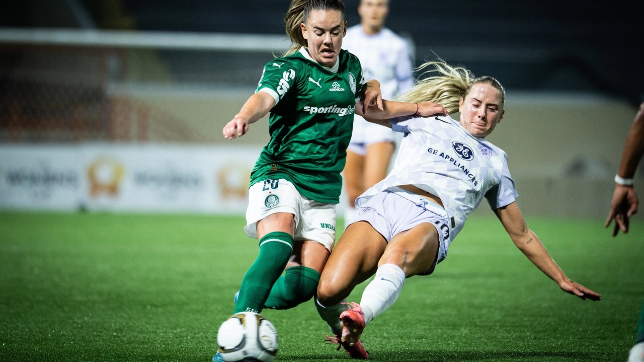 Giocatrici dei club più prestigiosi a Milano (immagine da pagina Facebook The Women's cup)
