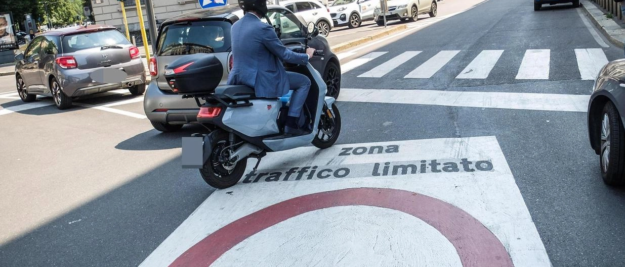 Area B e C vietata alle moto da ottobre 2026. Ecco i modelli che non potranno più circolare