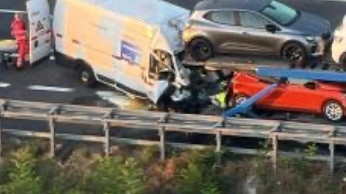Tragedia sull’A21. Schianto mortale andando al lavoro Tragedia sull’A21. Schianto mortale andando al lavoro