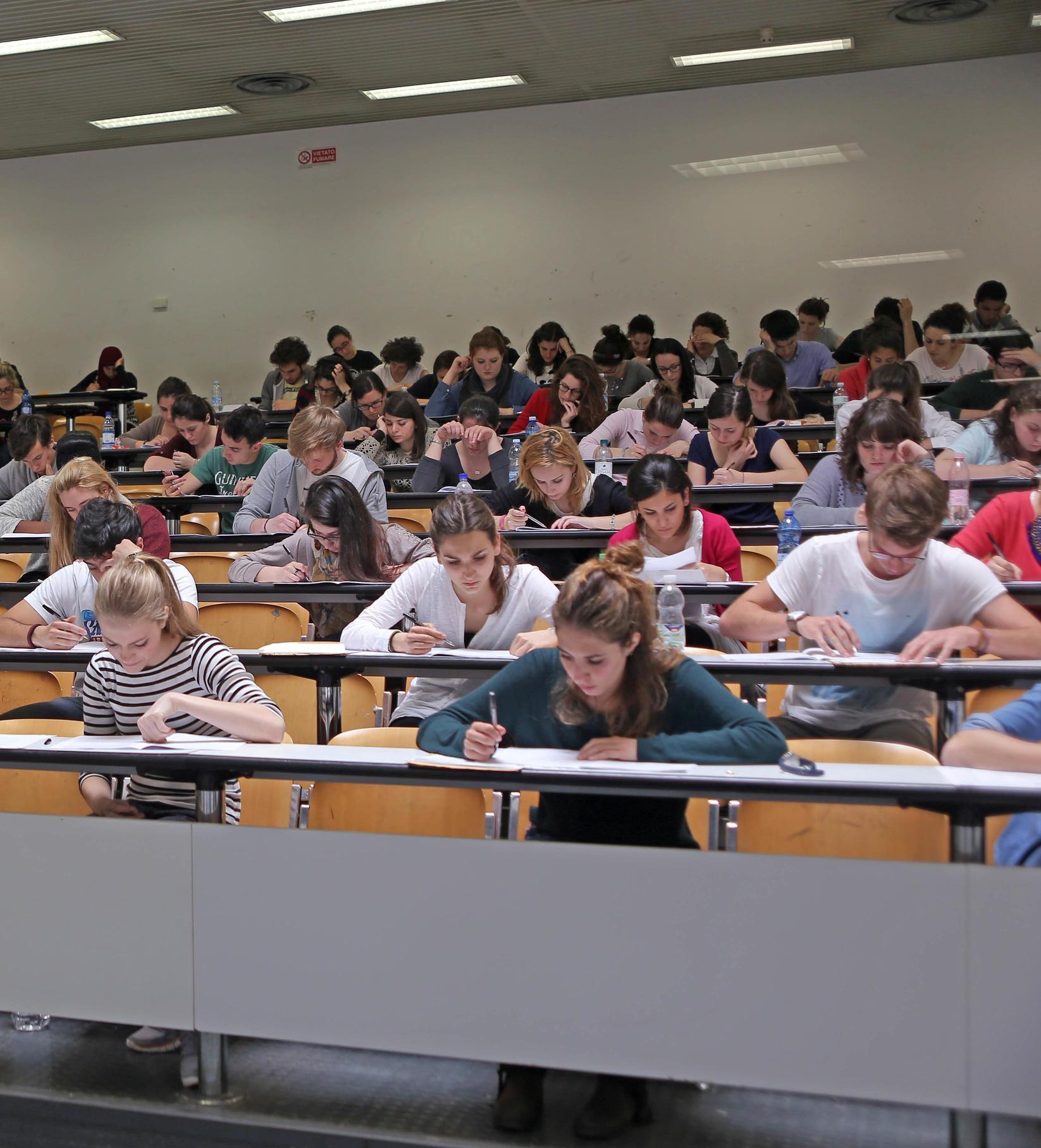 Test addio. Iscrizioni al via per Medicina Test addio. Iscrizioni al via per Medicina