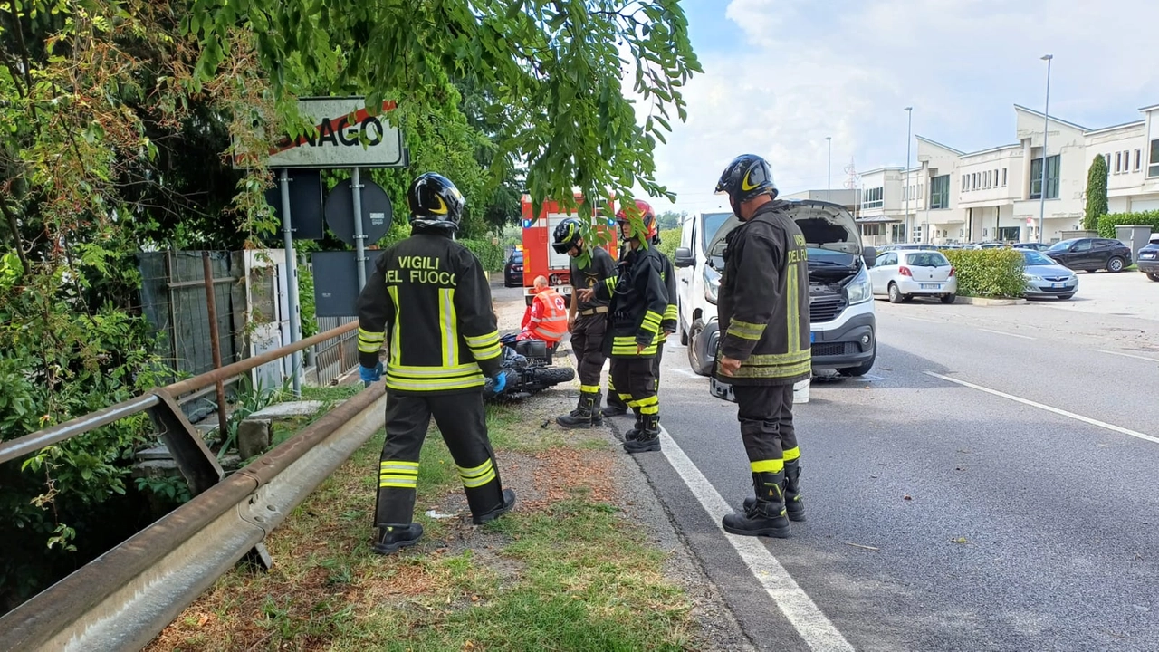 Osnago, incidente tra moto e furgone