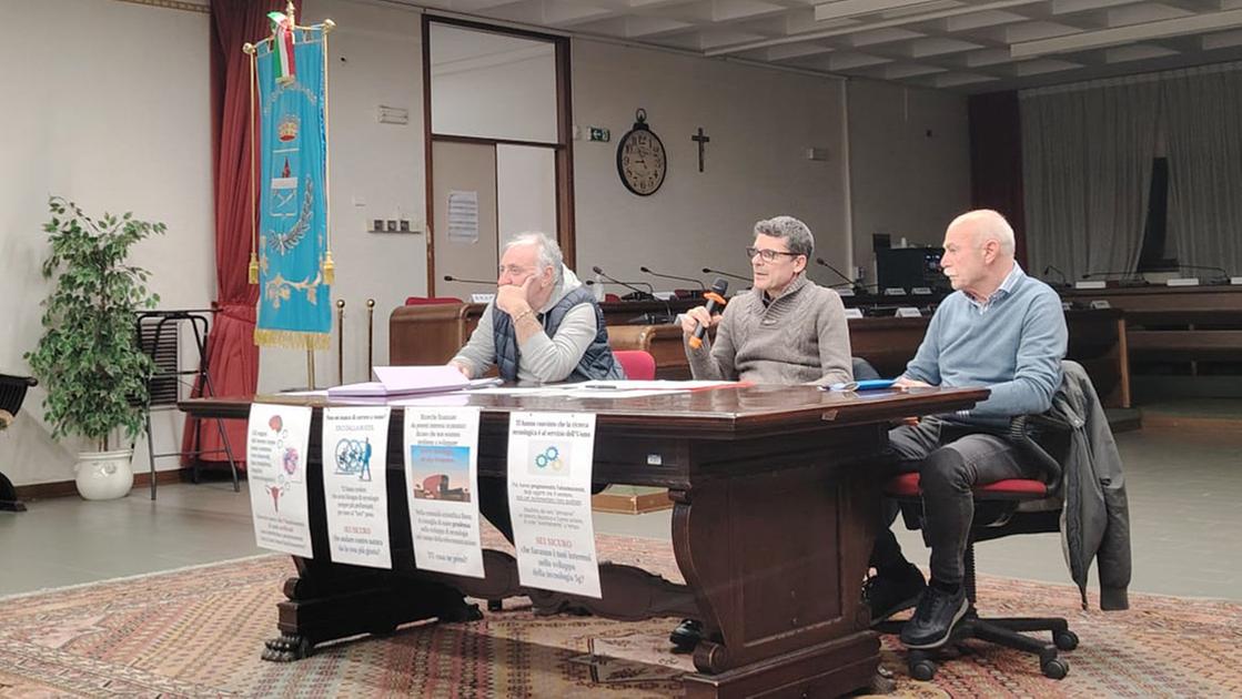 Antenne del 5G a San Giuliano, i cittadini: “Paura per la salute”