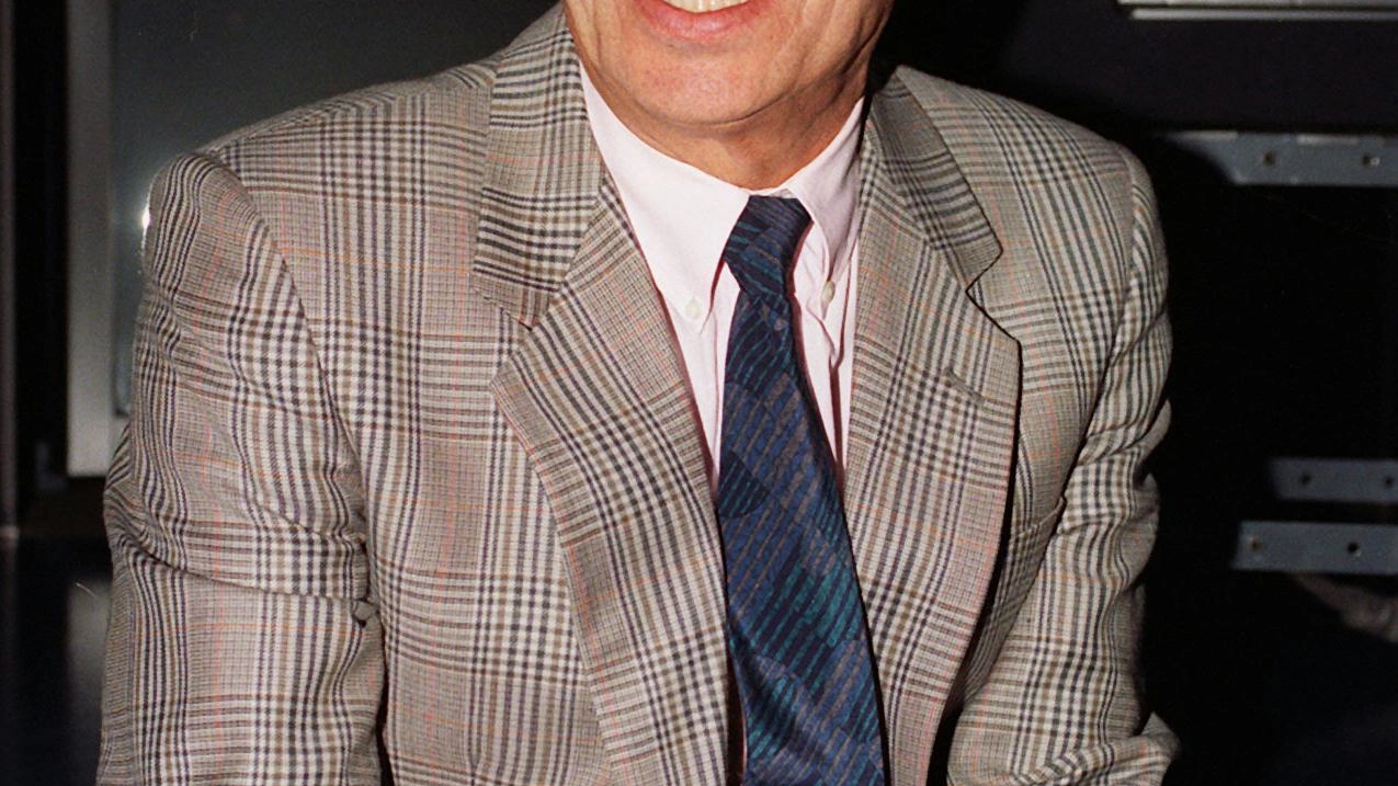 La città di Chiari si conferma capitale del libro con la rassegna dedicata alla Microeditoria, quest'anno omaggiando Alberto Manzi e il suo programma "Non è mai troppo tardi". Un evento culturale di spicco che celebra la lettura e l'incontro tra autori e lettori. La città di Chiari si conferma capitale del libro con la rassegna dedicata alla Microeditoria, quest'anno omaggiando Alberto Manzi e il suo programma "Non è mai troppo tardi". Un evento culturale di spicco che celebra la lettura e l'incontro tra autori e lettori.