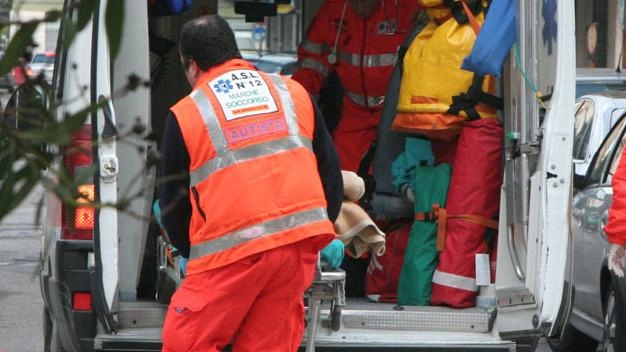 Due operatori del soccorso sanitario aggrediti ieri mattina a Gallarate durante lo svolgimento del loro servizio. La richiesta di... Due operatori del soccorso sanitario aggrediti ieri mattina a Gallarate durante lo svolgimento del loro servizio. La richiesta di...