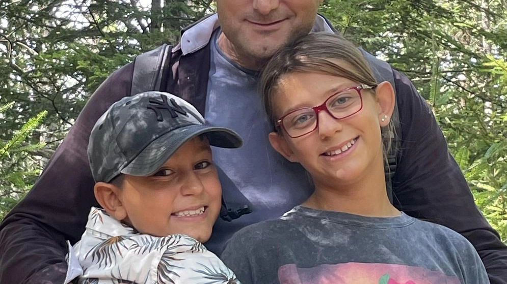 Roberto Fumagalli, quando i suoi due figli stavano crescendo, ha usufruito per due volte di periodi di congedo parentale facoltativo... Roberto Fumagalli, quando i suoi due figli stavano crescendo, ha usufruito per due volte di periodi di congedo parentale facoltativo...