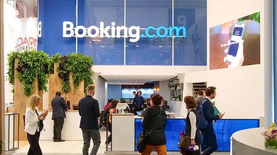 Booking.com, le vacanze amare: nove licenziamenti, tutte donne Booking.com, le vacanze amare: nove licenziamenti, tutte donne