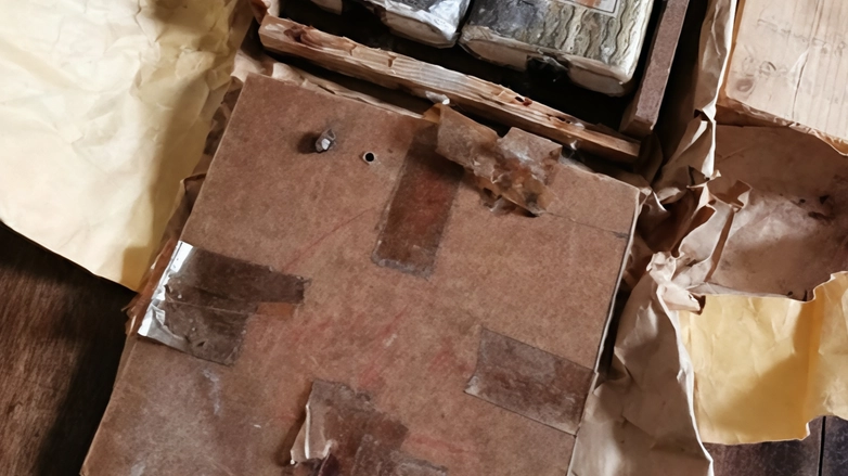 Proposta di legge per la conservazione obbligatoria dei reperti di stragi e omicidi a Milano, al fine di preservare prove cruciali per risolvere cold case. Mostra "Sotto assalto" all'Archivio di Stato mette in luce l'importanza della custodia accurata dei reperti. Proposta di legge per la conservazione obbligatoria dei reperti di stragi e omicidi a Milano, al fine di preservare prove cruciali per risolvere cold case. Mostra "Sotto assalto" all'Archivio di Stato mette in luce l'importanza della custodia accurata dei reperti.
