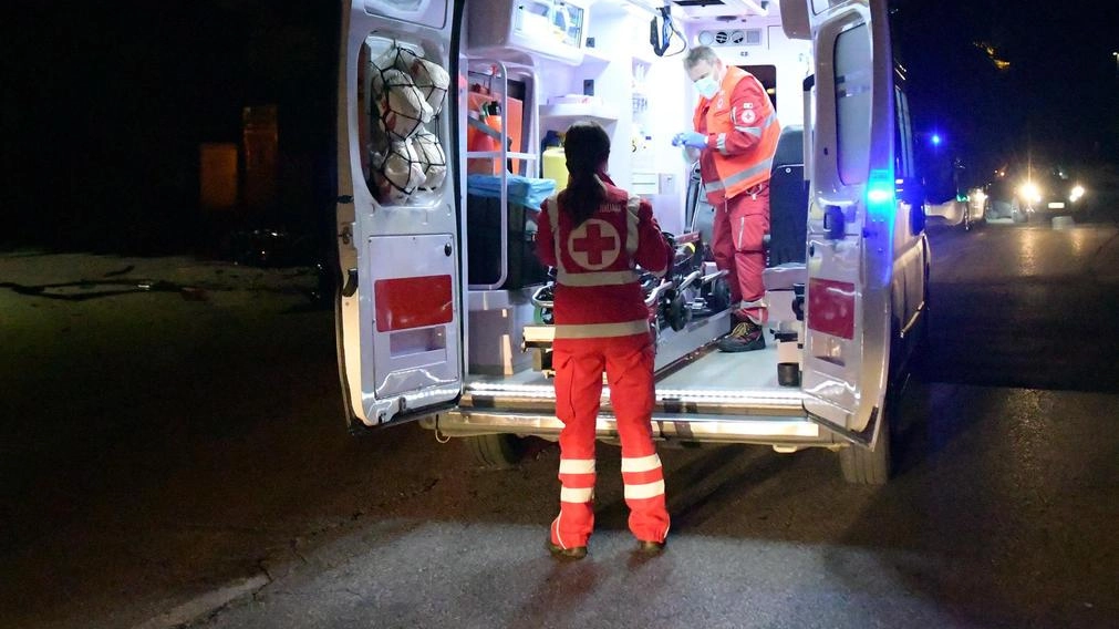 Scontro frontale fra due auto nel cuore della notte, due feriti in ospedale. Uno dei due, un 31 enne di...