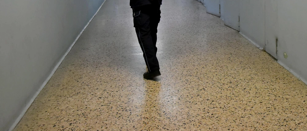 Gare truccate per i lavori in carcere: "Quel campo da calcio è inutilizzabile"