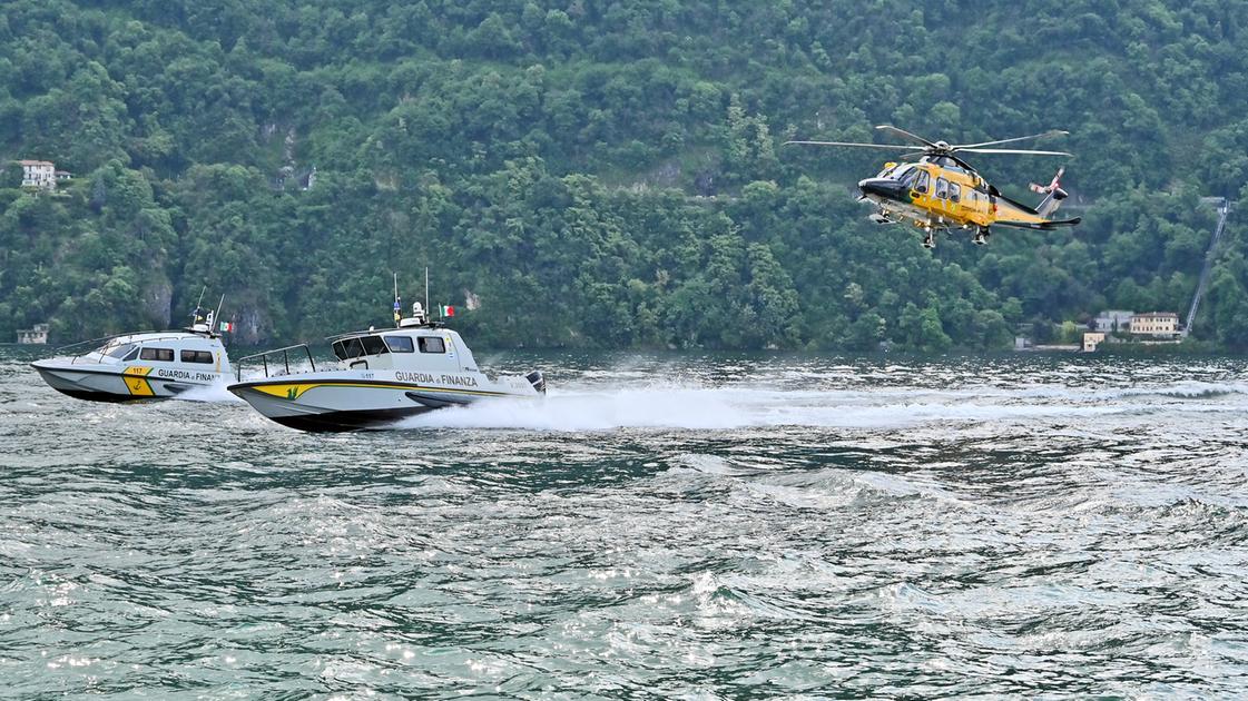 Darsene, terrazze e pontili abusivi in riva ai laghi di Lugano, Varese e Monate: maxi operazione antievasione della Guardia di Finanza Darsene, terrazze e pontili abusivi in riva ai laghi di Lugano, Varese e Monate: maxi operazione antievasione della Guardia di Finanza