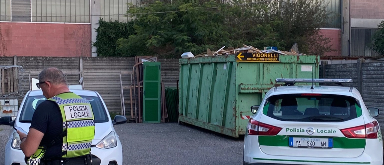 Una serra di marijuana nel capannone industriale: due “coltivatori” lodigiani in manette