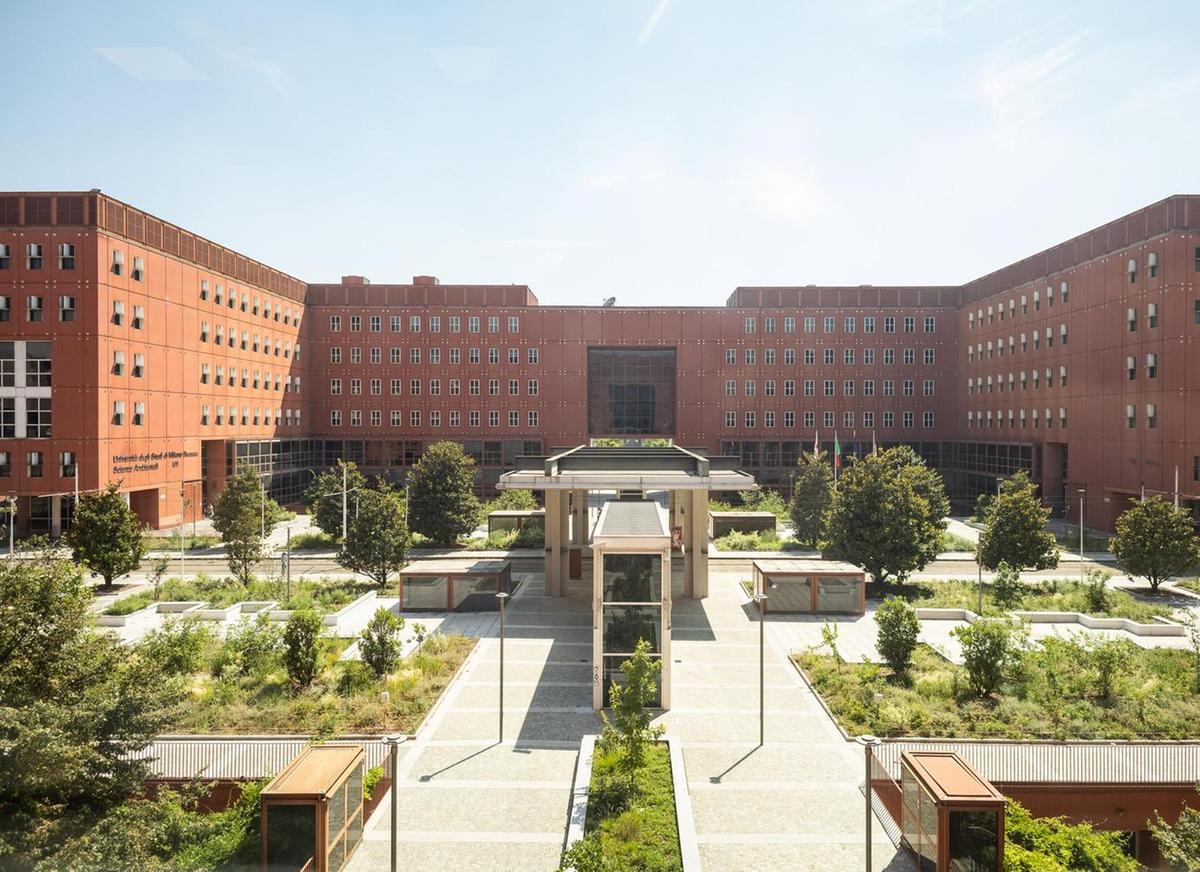 La piazza laboratorio: "Con i nuovi materiali abbattuti 5 gradi. E col verde fino a 20"