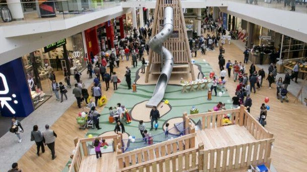 I ricavi superano i 900 milioni, i visitatori i 20 milioni. Sono questi i dati del 2024 dello shopping mall... I ricavi superano i 900 milioni, i visitatori i 20 milioni. Sono questi i dati del 2024 dello shopping mall...