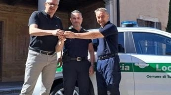 Nuovo mezzo in dotazione alla Polizia Locale: si tratta di una Suzuki S-Cross, un crossover moderno ed efficiente, già... Nuovo mezzo in dotazione alla Polizia Locale: si tratta di una Suzuki S-Cross, un crossover moderno ed efficiente, già...
