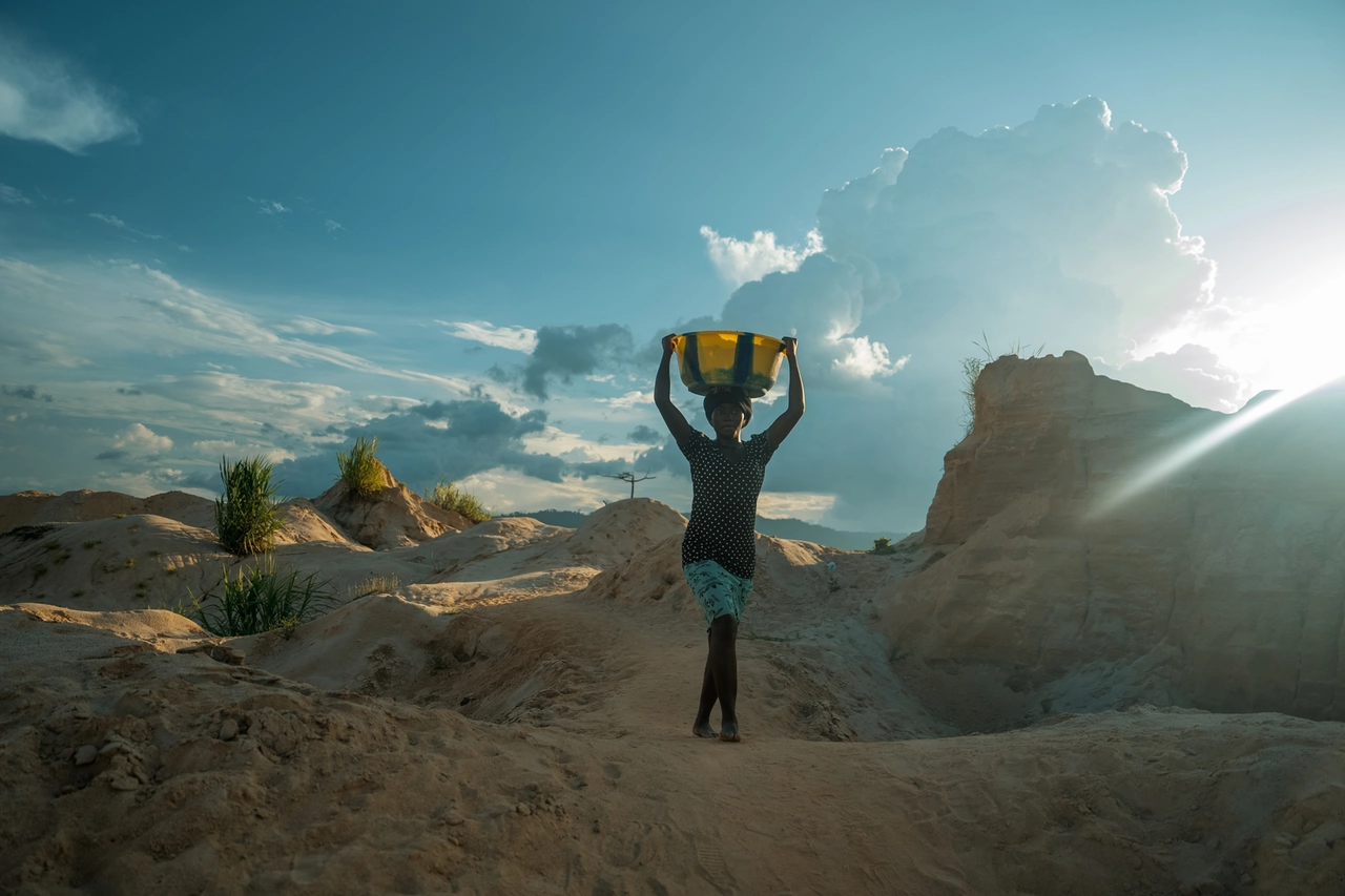 Un'immagine dal reportage di Progetto Happiness sui cercatori d'oro della Sierra Leone