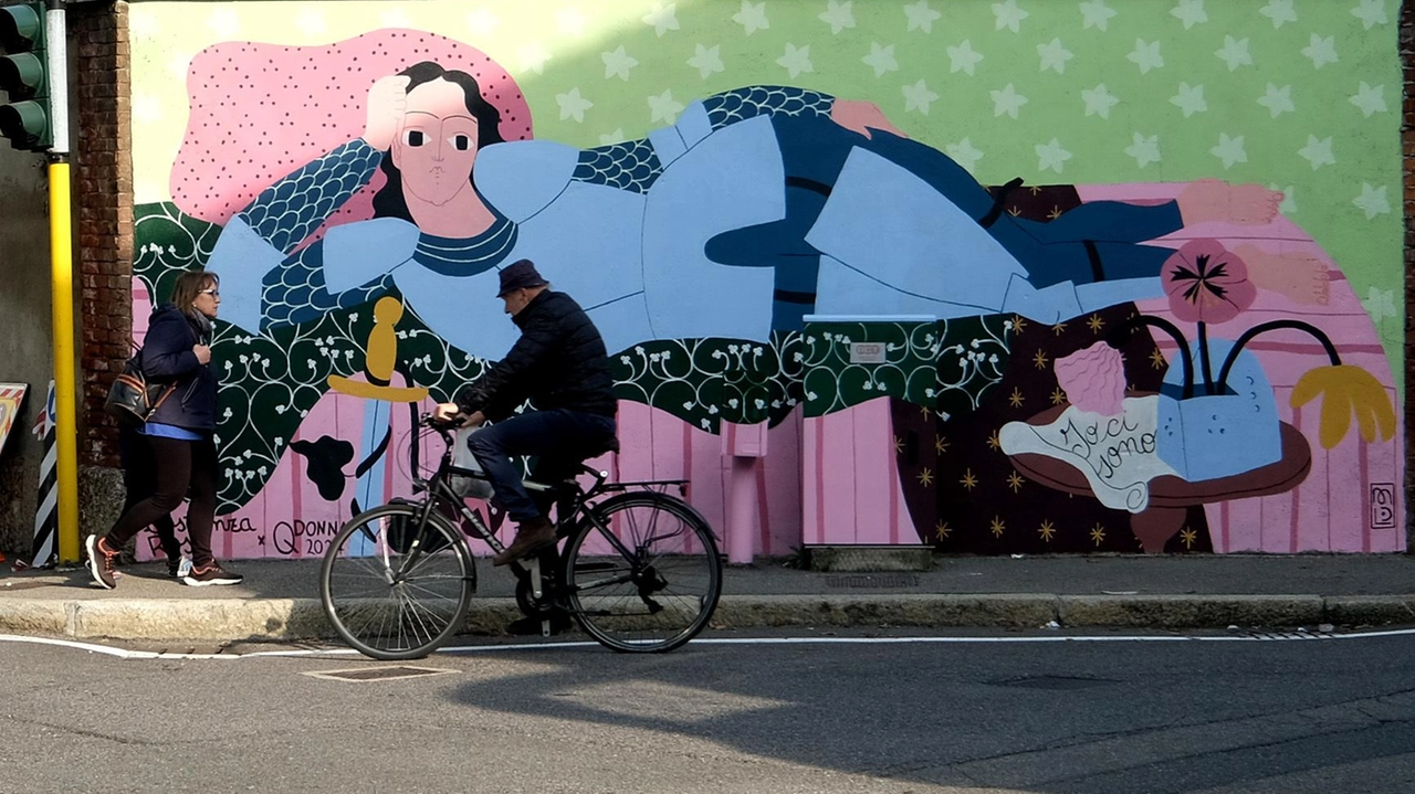 Il murale dal titolo “Vittoria“ è opera dell’artista Costanza Rosi, vincitrice del concorso di QDonna