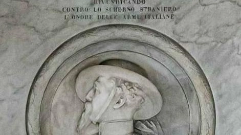 Il fregio sulla tomba di Barzanò Il fregio sulla tomba di Barzanò