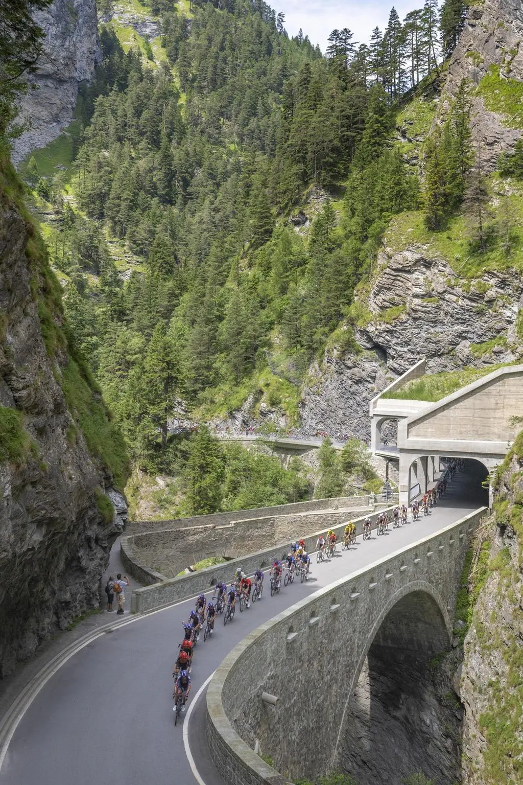 Prima del Tour de Suisse . La Valchiavenna si fa bella nel mondo grazie ai “vicini di casa“