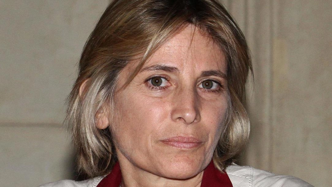 Il prossimo 7 dicembre a Milano, durante la cerimonia degli Ambrogini d'oro, verrà consegnata una Medaglia d'oro alla memoria alla famiglia di Roberta Guaineri, ex assessora comunale scomparsa nel giugno scorso. La proposta è stata avanzata dalla presidente del Consiglio comunale e le candidature per le Civiche benemerenze sono state 223, tra cui spiccano nomi come Selvaggia Lucarelli e Walker Meghnagi. Il prossimo 7 dicembre a Milano, durante la cerimonia degli Ambrogini d'oro, verrà consegnata una Medaglia d'oro alla memoria alla famiglia di Roberta Guaineri, ex assessora comunale scomparsa nel giugno scorso. La proposta è stata avanzata dalla presidente del Consiglio comunale e le candidature per le Civiche benemerenze sono state 223, tra cui spiccano nomi come Selvaggia Lucarelli e Walker Meghnagi.