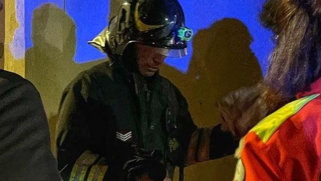 Calolziocorte, scoppia incendio in un appartamento: famiglia evacuata assieme al cane