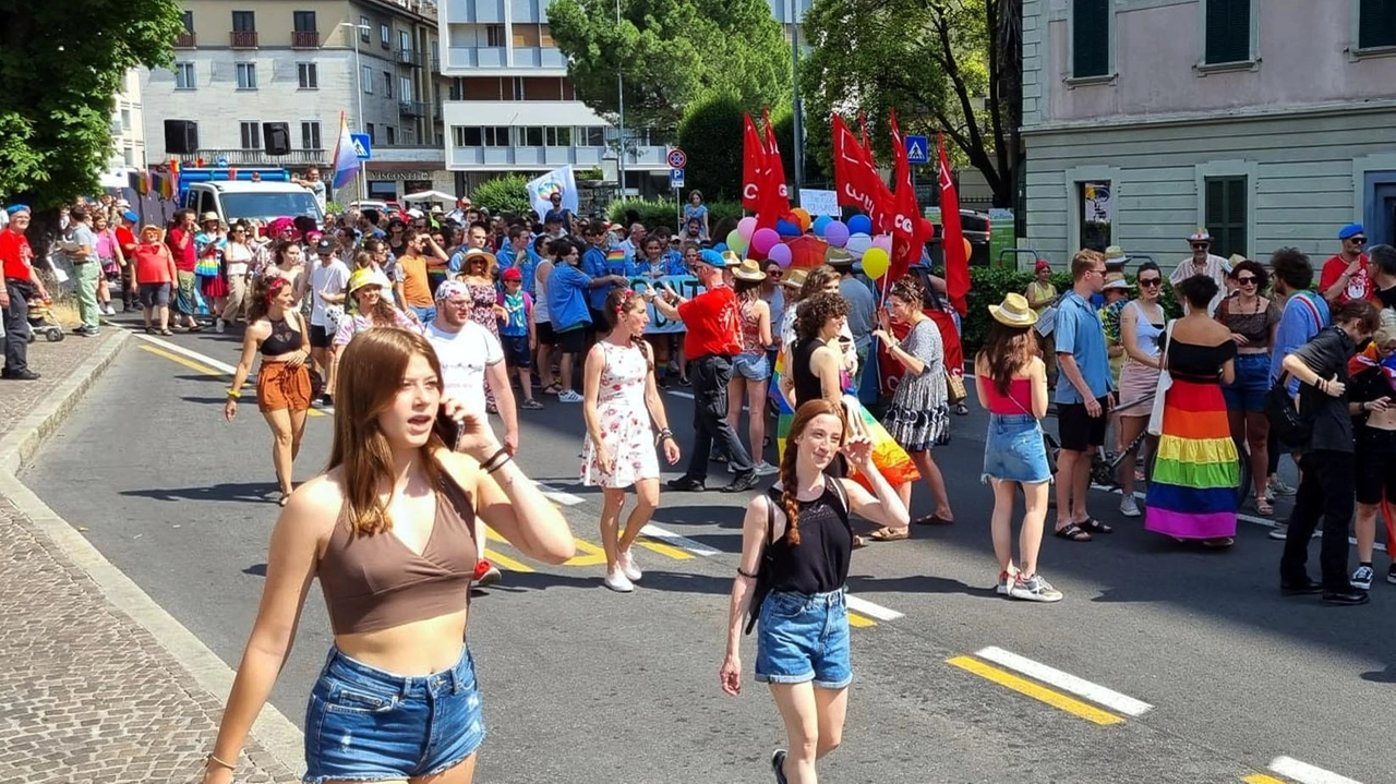Un pride per la pace e l’umanità. Lo sarà il Lecco Pride di sabato a Lecco, promosso dagli attivisti dell’associazione... Un pride per la pace e l’umanità. Lo sarà il Lecco Pride di sabato a Lecco, promosso dagli attivisti dell’associazione...